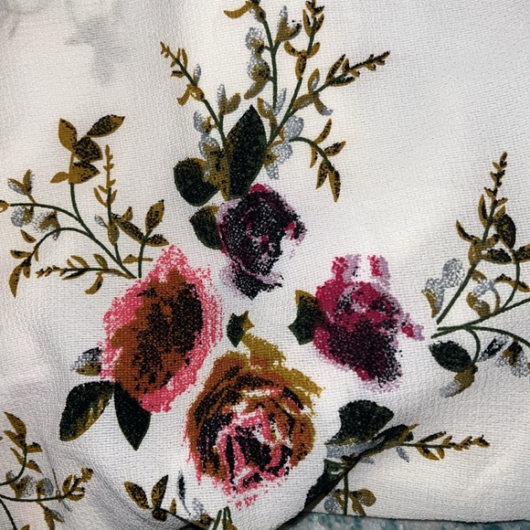 WHITE ROSE LONG FLOWY SUMMER DRESS WITH FRONT SLIT - Picture 5 of 5